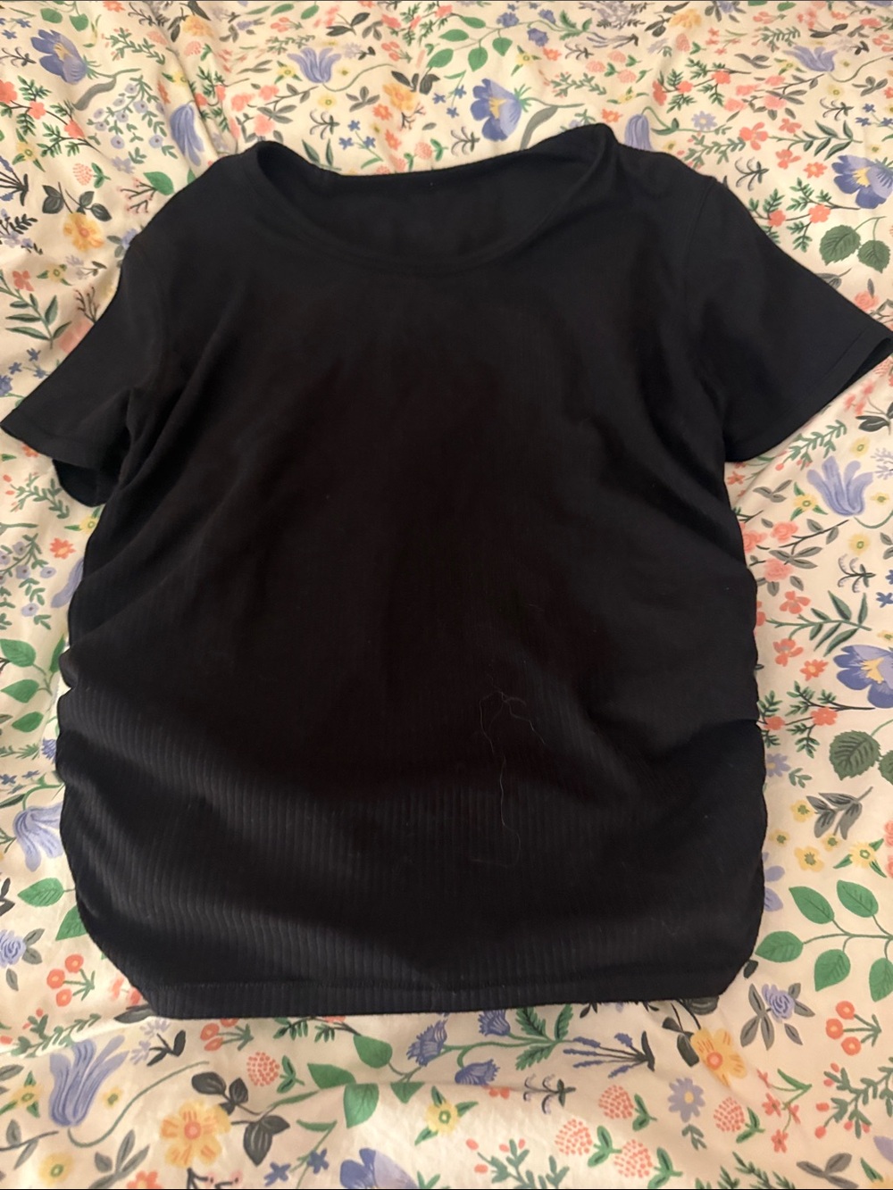 lululemon athletica Black Short-Sleeve Women's Tee